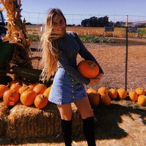 Meet your Posher, Crystal